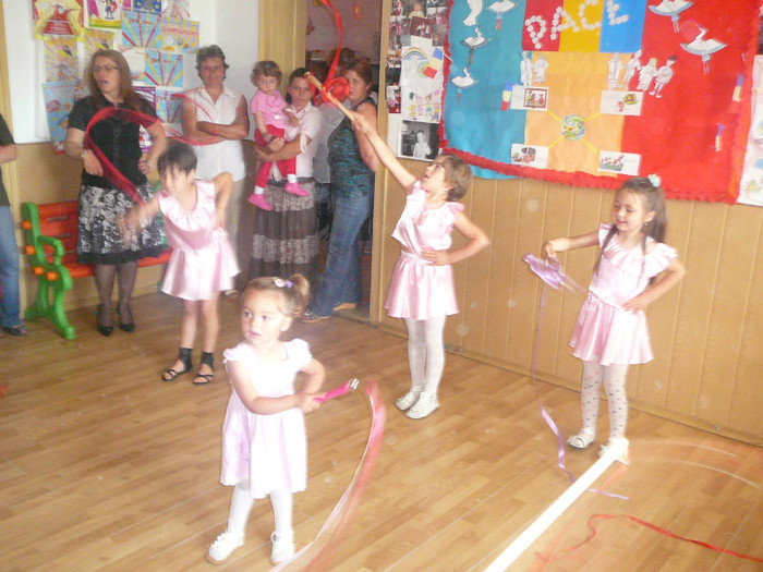P1280083 - Gradinita 2011