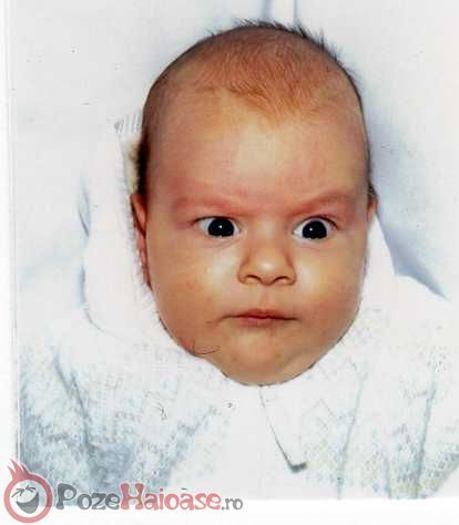 bebelus speriat - Poze Bebelusi