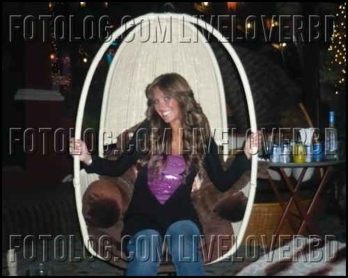 1233097349913_f - Anahi 8
