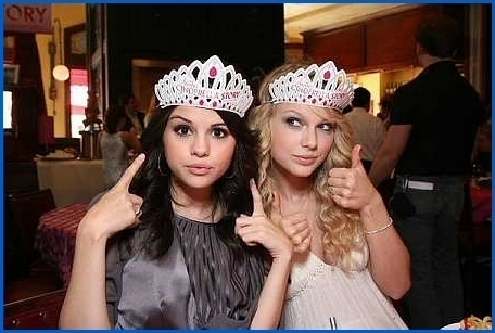 UizTlEq195 - Best Frinds Taylor Swift si Selena Gomez