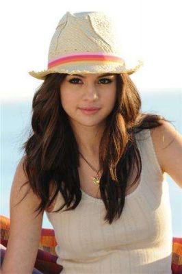 25395457_BFPHMTQZA - Dream Out Loud-Selena Gomez clothing line