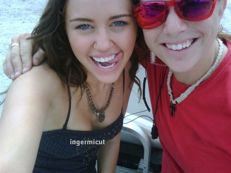 24 - poze rare cu miley si hannah