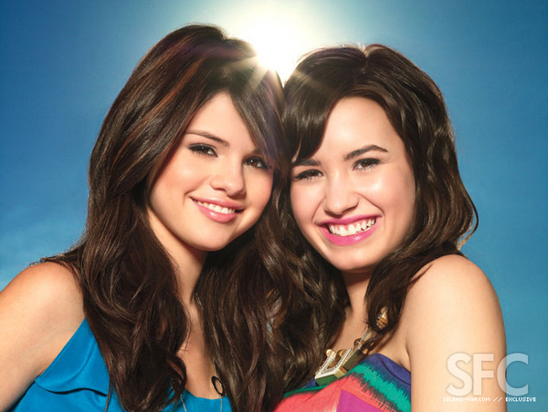 Selena si Demi - Selena Gomez si Demi Lovato