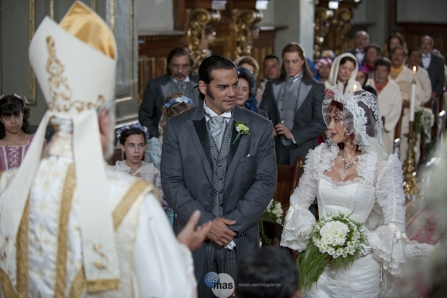 normal_La-boda-de-Aimee-y-Renato_1-8c5ed370-30cd-102d-a8fa-0019b9d5c8df normal_La-boda-de-Aimee-y-Renato_1-8c5ed370-30cd-102d-a8fa-0019b9d5c8df