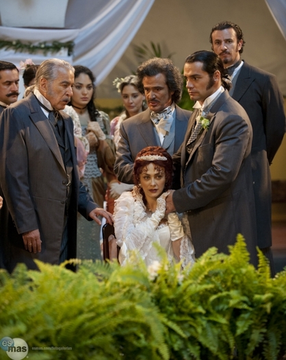 normal_La-boda-de-Aimee-y-Renato_12-8982a0c8-30cd-102d-a8fa-0019b9d5c8df normal_La-boda-de-Aimee-y-Renato_12-8982a0c8-30cd-102d-a8fa-0019b9d5c8df