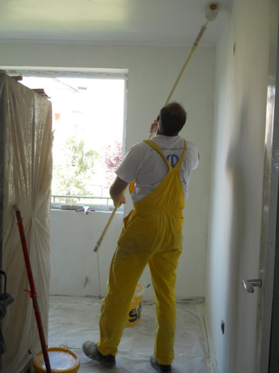 ..spoirea tavanului si...