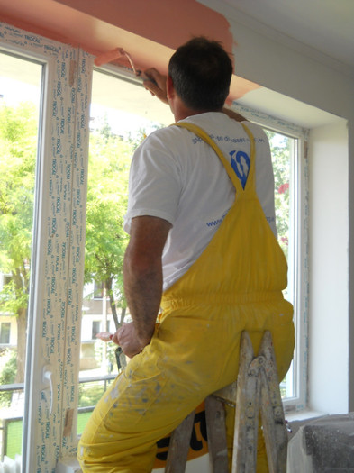 ..pe unde..il ajuta inaltimea