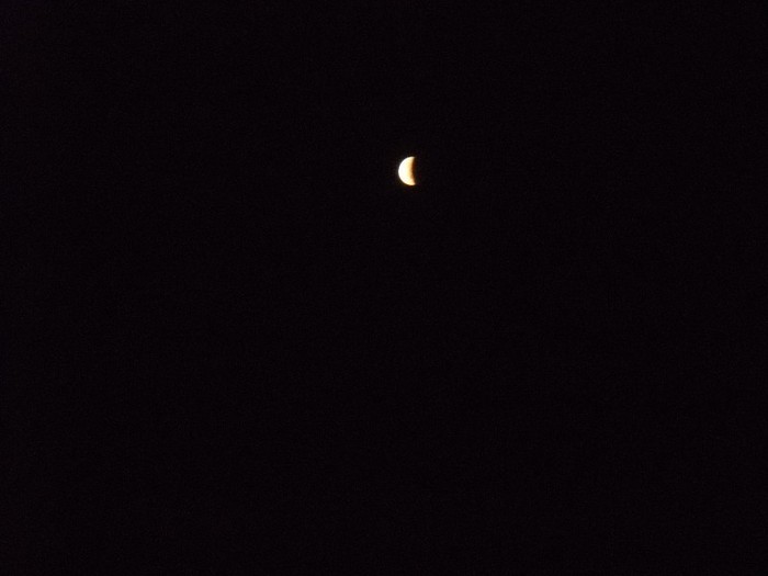 VIIIIIINNNNNNNNNN, - ECLIPSA TOTALA DE LUNA 15 IUNIE 2011