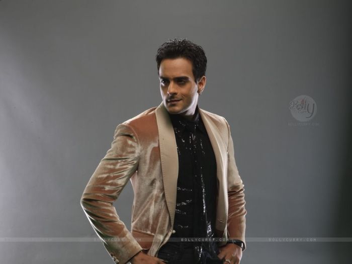 31924189_XHUHEEEKW - Angad Hasija-Alekh