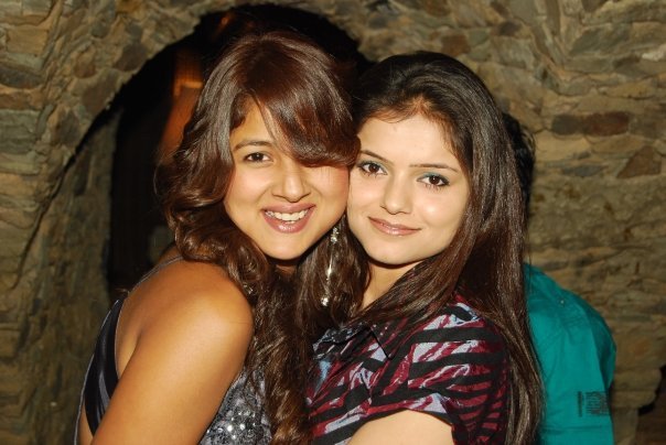 96a662cec43c50c17ff5a1d9f5cbd337 - Rubina Dilaik