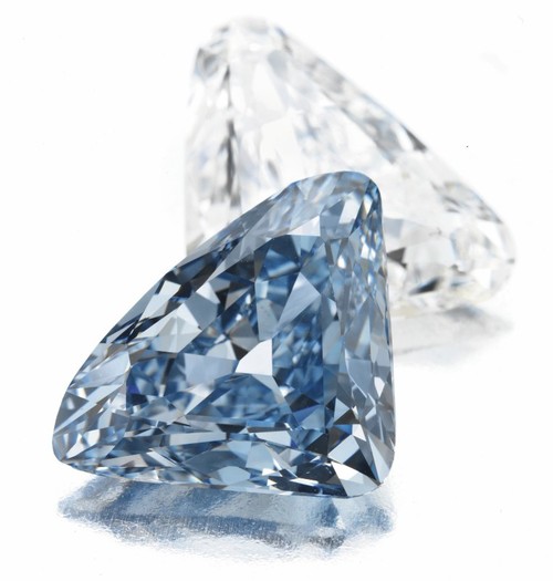 The-BVLGARI-Blue-Diamond-1 - Diamante