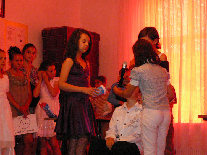 P1280443 - Serbare final scoala 2011