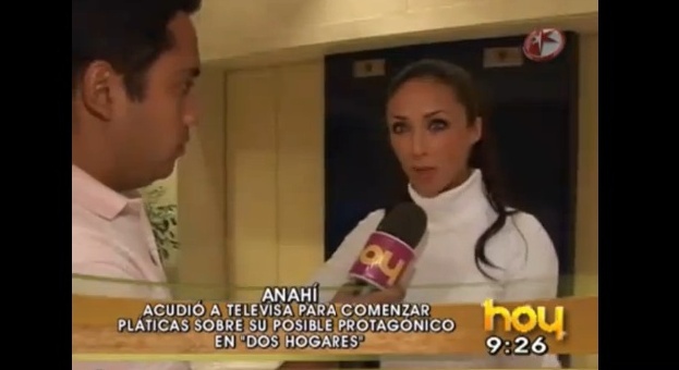 any - 00 Any habla sobre Dos Hogares Carlos Ponce su hermana Marichelo y Lupita D Alessio