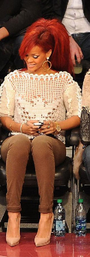 Rihanna (7)