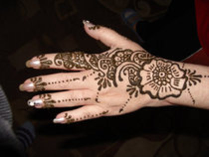 sonny - alegeti henna