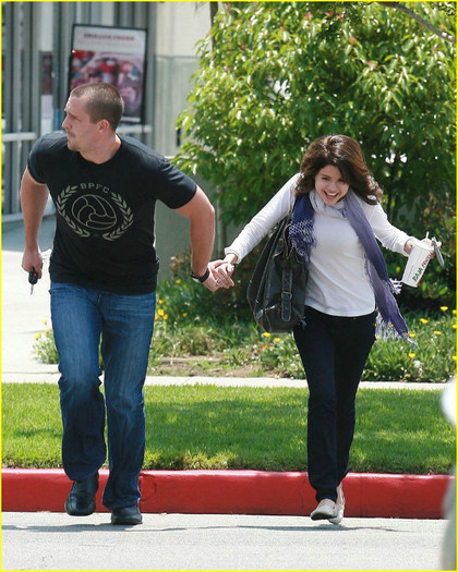 selena-gomez-baja-fresh-beauty-14