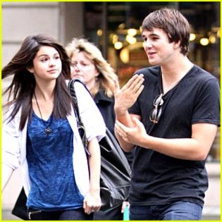 selena-gomez-hutch-dano - Selena Gomez Hangs with Hutch Dano