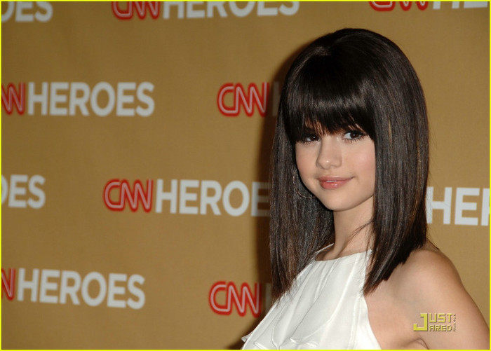 selena-gomez-cnn-hero-10 - Selena Gomez is a CNN Hero