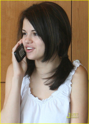 selena-gomez-subway-sweetie-05