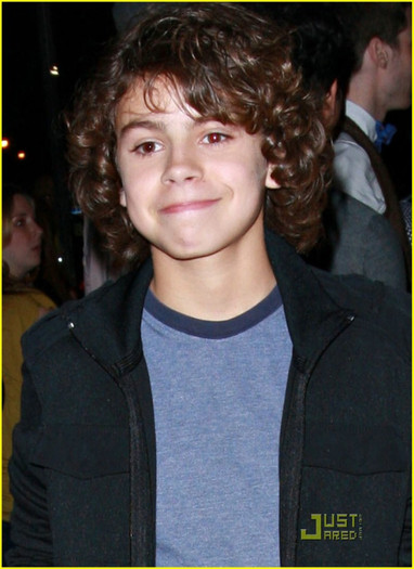 selena-gomez-jake-austin-77kids-03