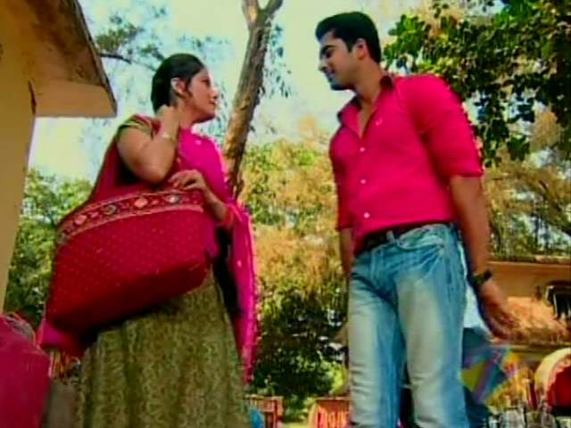 BAHU34 - CHHOTI BAHU2