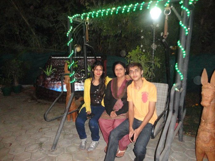 181012_1514540836042_1610083346_1062108_6254654_n