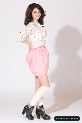 37940794_VNKEEOGYJ - 0_sel photoshoot 03