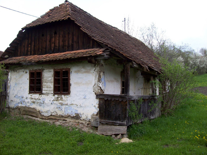 101_3810 FOSTA CASA MEMORIALA GH. CERNEA DE LA NR.163. - Case vechi traditionale din satul Palos-Ardeal