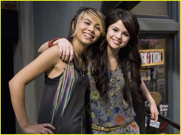 selena-gomez-eat-to-beat-09 - disney actress 2
