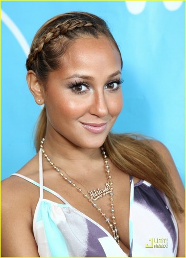 adrienne-bailon-nintendo-wii-05