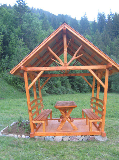 Filigorie lemn - MOBILIER DE GRADINA