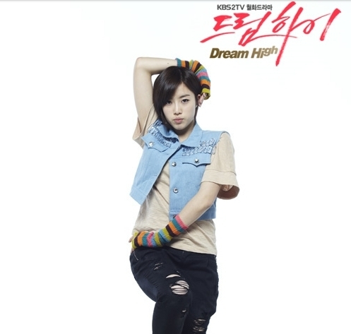 Dream-high-Eunjung-As-Becky-Yoon-dream-high-17957628-497-473 - Baek Hee