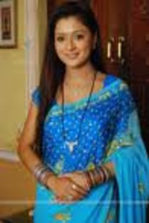 47577_164523780256349_100000961849187_292337_4444967_n - sara khan sadhna culoarea fericirii