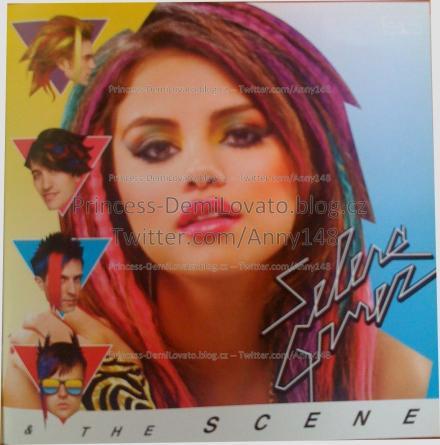 selena-gomez-when-the-sun-goes-down-scans (13) - Selena When The Sun Goes Down Album