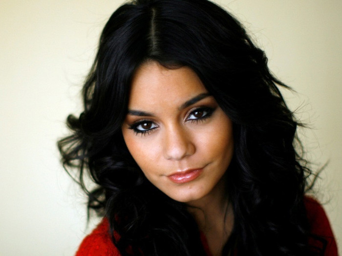 Vanessa Hudgens (5)
