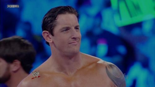 Serios..parca plecai si sti ceva mai sunt 200 de fete car ema asteapta dupa colt