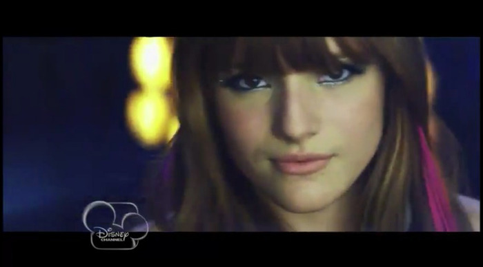 bscap0294 - 0    Bella And Zendaya-Watch Me-ScreenCaps 0