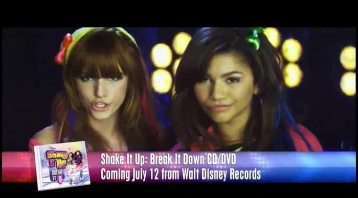 bscap0328 - 0    Bella And Zendaya-Watch Me-ScreenCaps 0