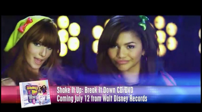 bscap0329 - 0    Bella And Zendaya-Watch Me-ScreenCaps 0