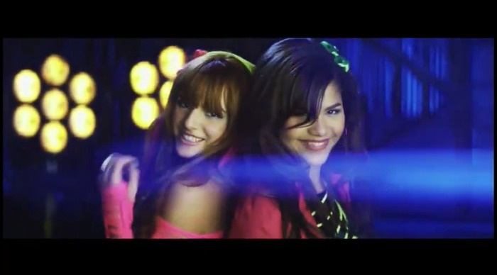 bscap0337 - 0    Bella And Zendaya-Watch Me-ScreenCaps 0