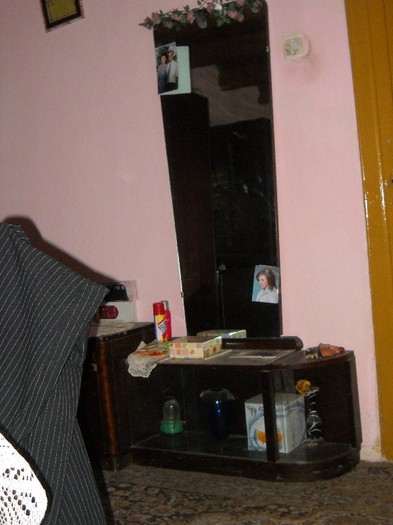 Oglinda vieneza Oglinda vieneza