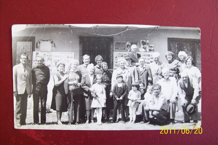 PALOS-ARDEAL la casa parinteasca a fam. CERNEA,IN 04 MAI 1986,CU OCAZIA OMAGIERII FOLCLORISTULUI GH.