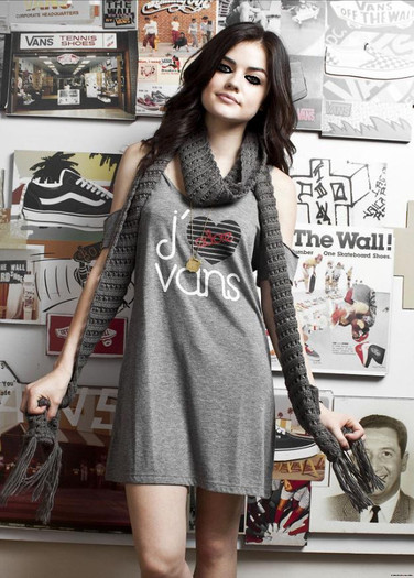Lucy Hale (8) - x - Lucy Hale