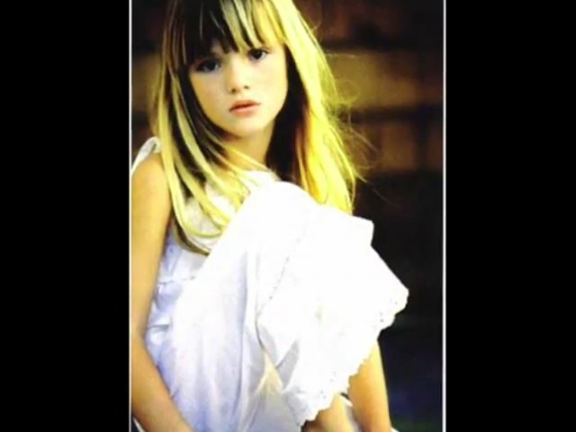 bscap0071 - 0  Bella Thorne Growing Up 0