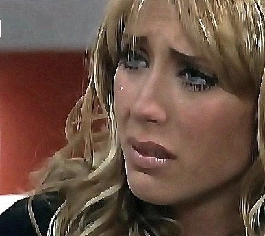 © SZAJS . 1 - Mia Colucci 01