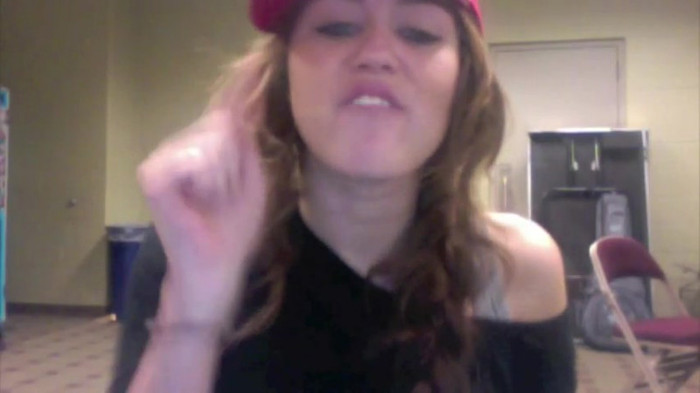Miley Says Goodbye to Twitter 345