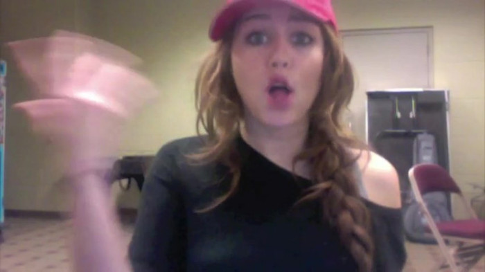 Miley Says Goodbye to Twitter 355
