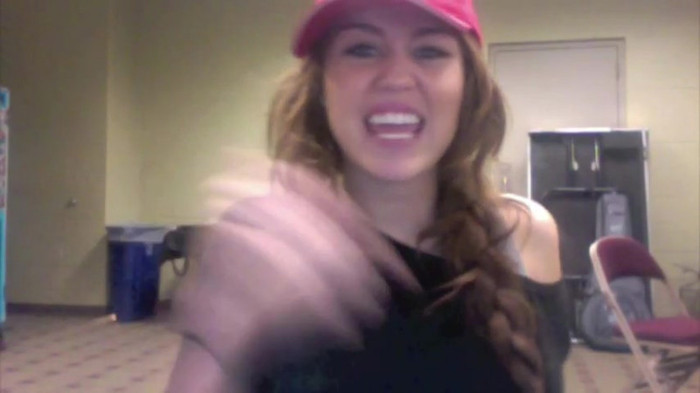 Miley Says Goodbye to Twitter 366
