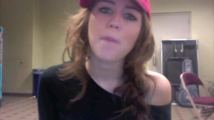 Miley Says Goodbye to Twitter 396