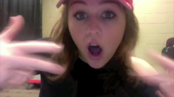 Miley Says Goodbye to Twitter 576